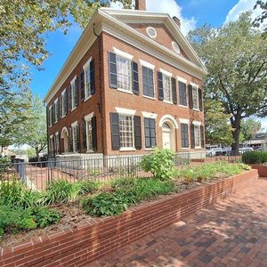 Gold Panning - Dahlonega Visitors Center