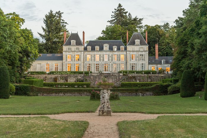 CHÂTEAU DU RONDON - Prices & Castle Reviews (Olivet, France)