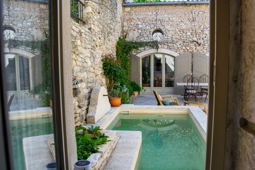 Vu de la chambre sur le Patio.