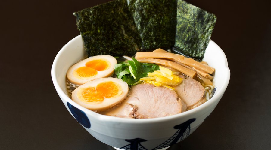 1番人気！！ 全部乗せの特性らーめん