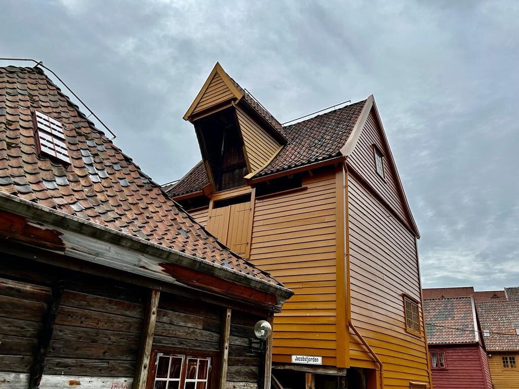 Bergenhus Fortress in Bergen - One of Norway's Oldest and Largest Fortresses  – Go Guides