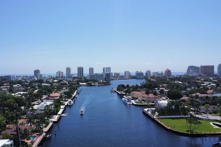 2024 Half Day Private Intercostal Boat Lauderdale Tour   Caption 