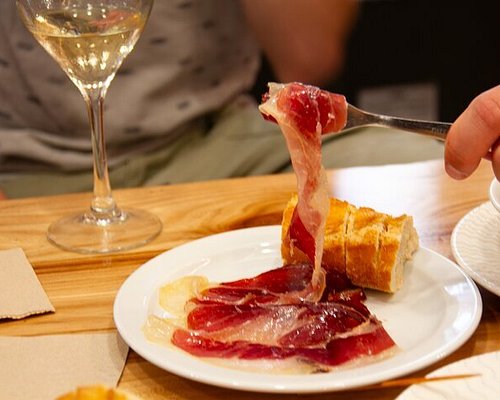 pamplona walking tour