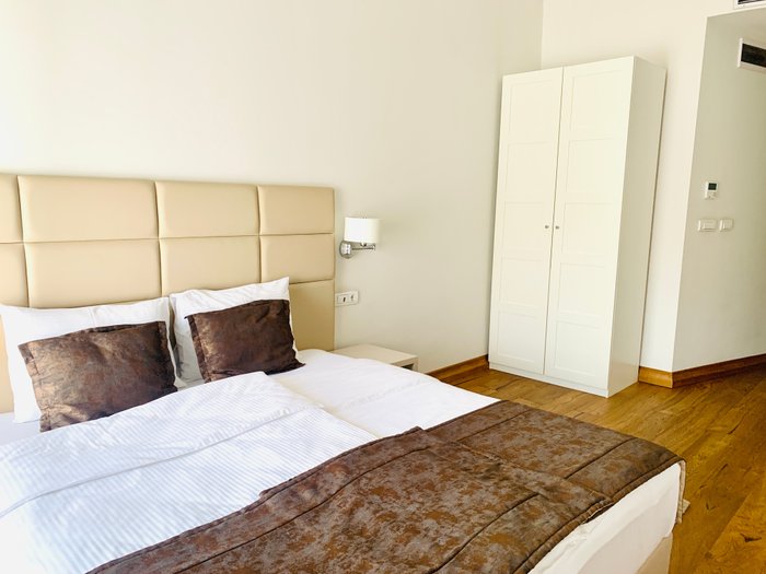 Lanterna Rooms City Center $96 ($̶1̶0̶7̶) - Prices & Guest House 