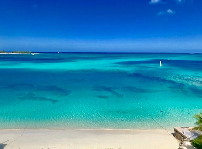 BLUE OCEAN VILLAGE (Nassau) - Villa Reviews, Photos, Rate Comparison ...