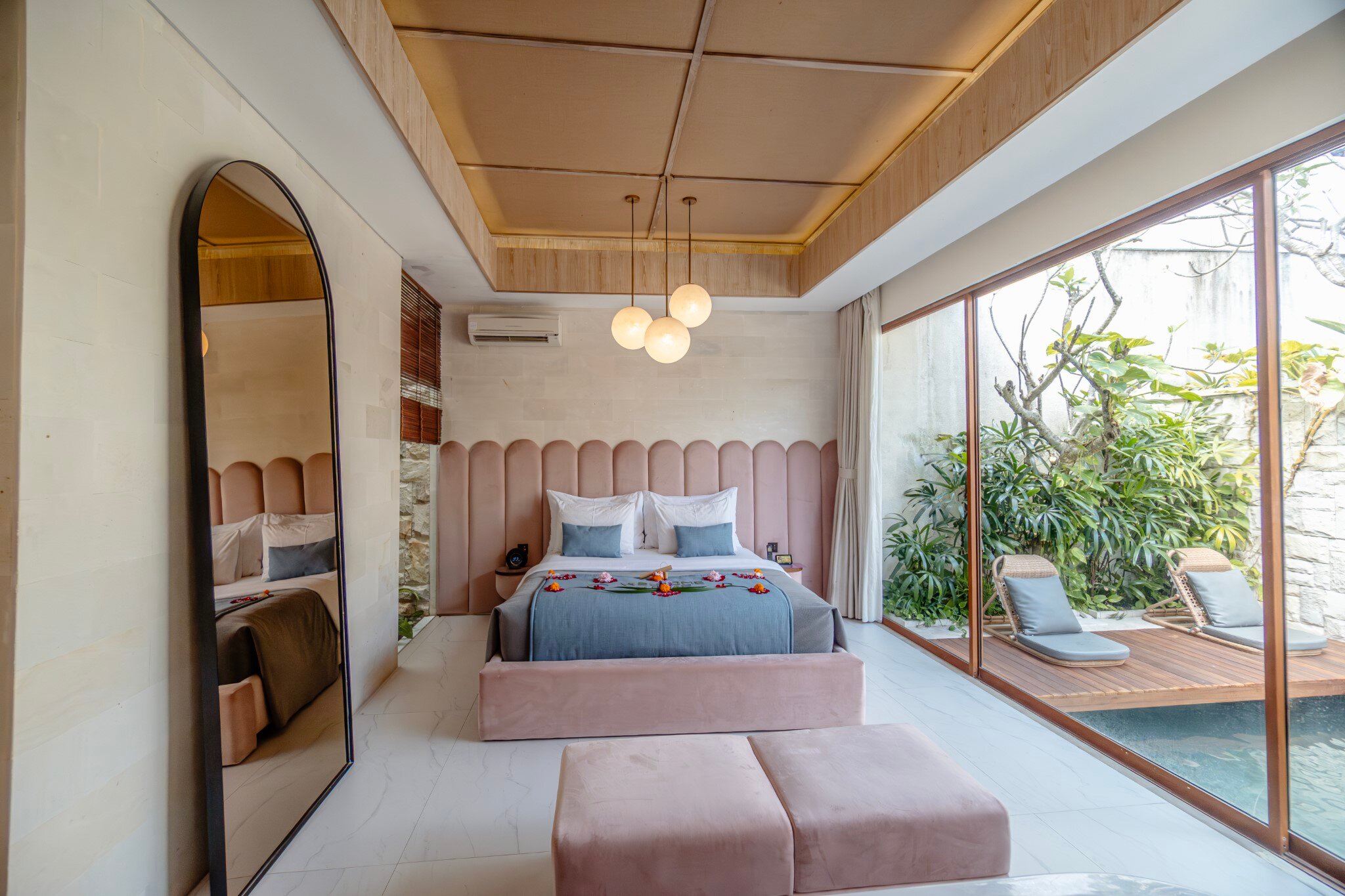 LA VIE VILLA SEMINYAK BY INI VIE HOSPITALITY (Бали/Легиан) - отзывы ...