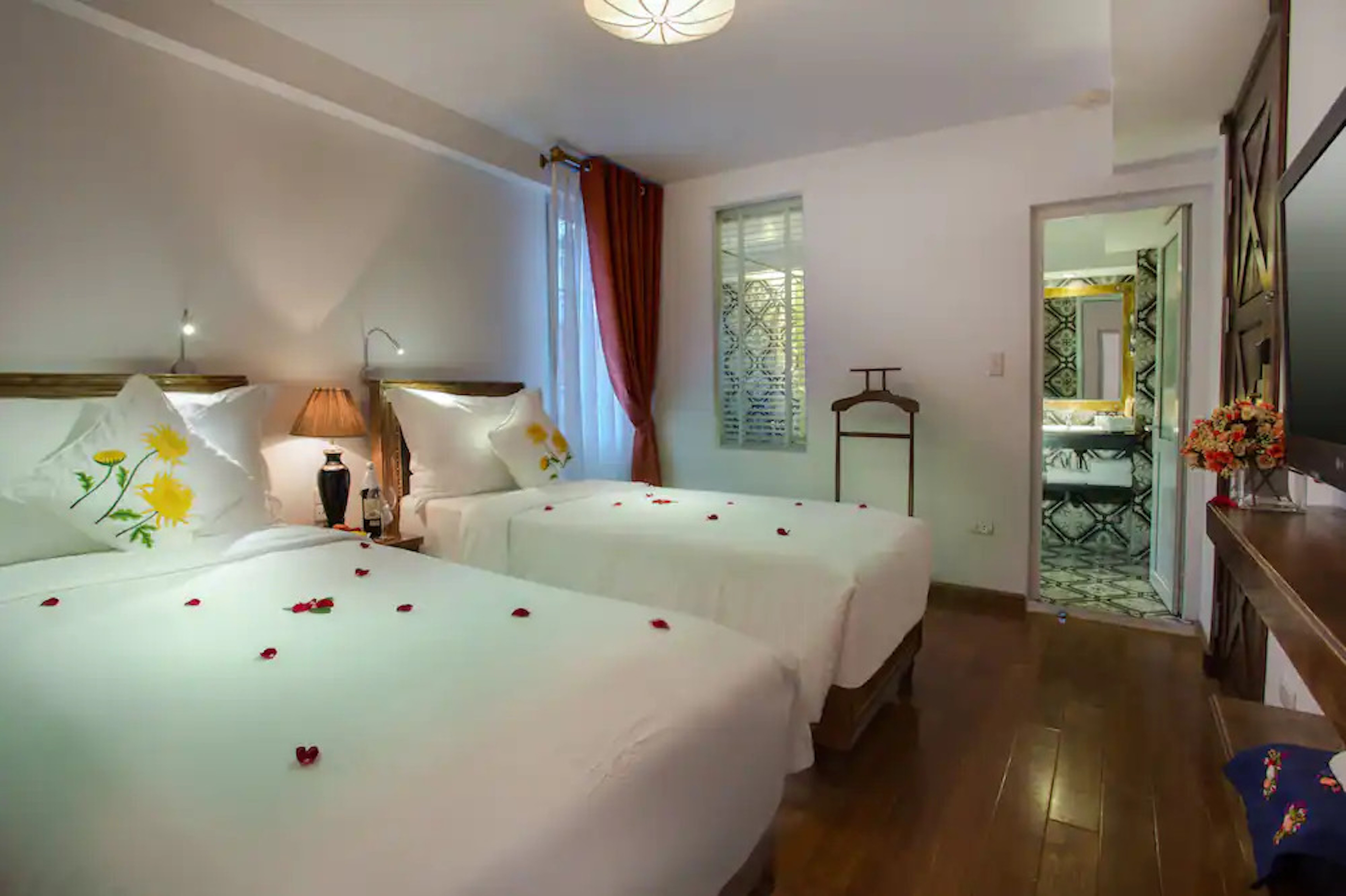 Singita Classy Boutique Hotel Travel UPDATED 2024