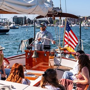 newport sail tours