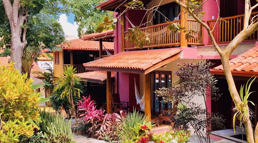 Varandas e Entrada para Quartos | Balcony and Room Entrances 