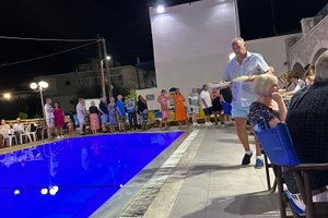 Από ταξιδιώτες