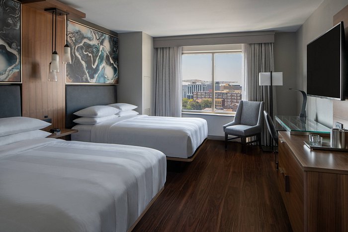 Huge guestroom with King bed - Picture of JW Marriott Las Vegas Resort &  Spa - Tripadvisor