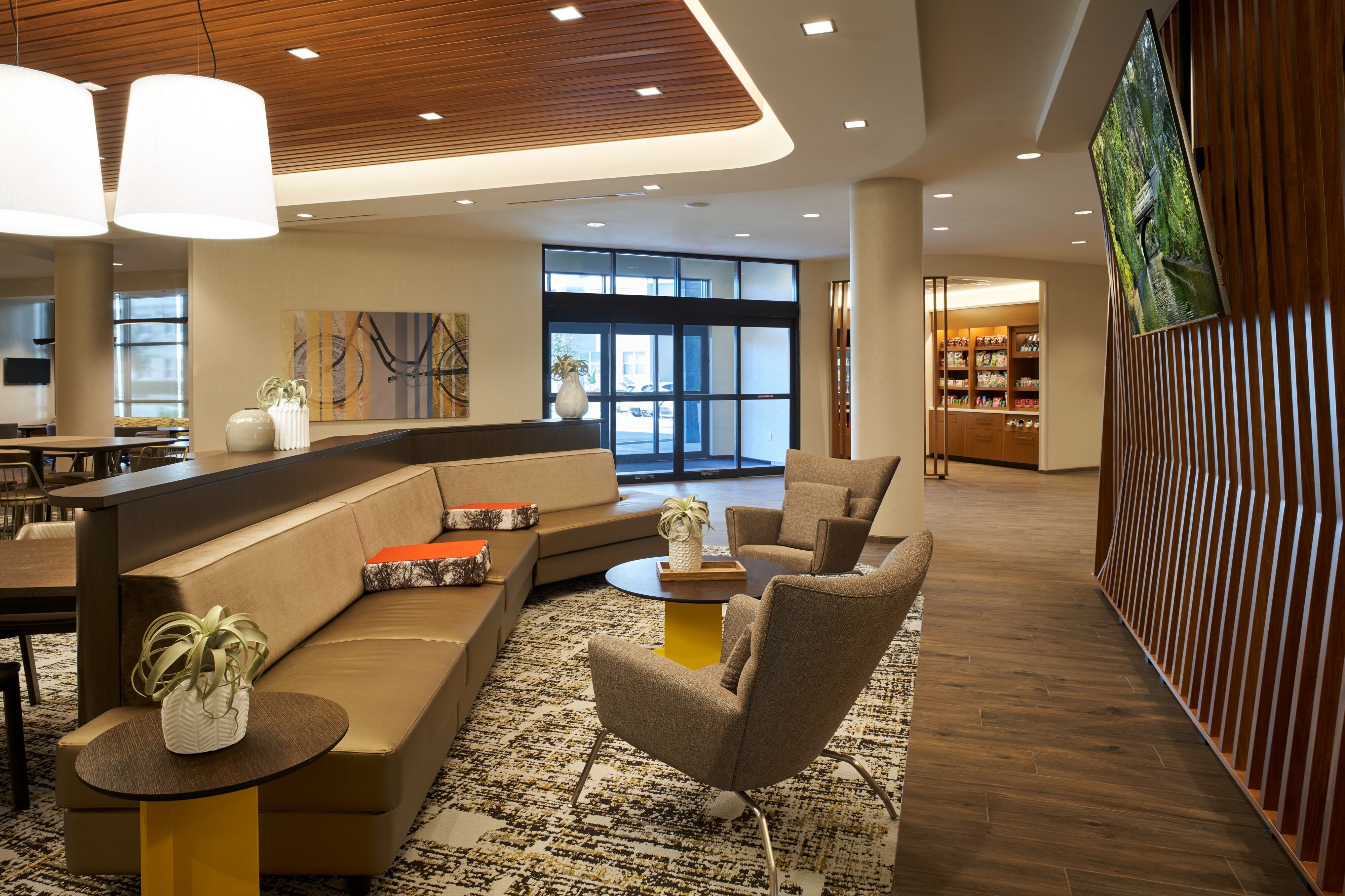 SPRINGHILL SUITES BY MARRIOTT WINTER PARK 169 2 2 6 Updated   Lobby Area With Market 