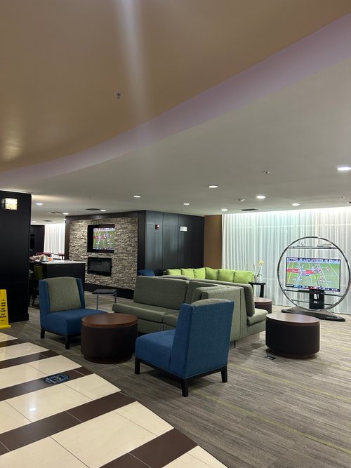 COMFORT SUITES LAKE CITY $108 ($̶1̶7̶8̶) - Updated 2023 Prices & Hotel ...