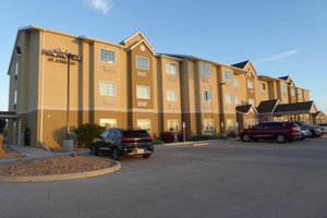 MICROTEL INN & SUITES BY WYNDHAM LIMON - Prices & Hotel Reviews