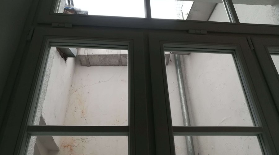 Wir haben "Blick auf eine Sehenswürdigkeit ...