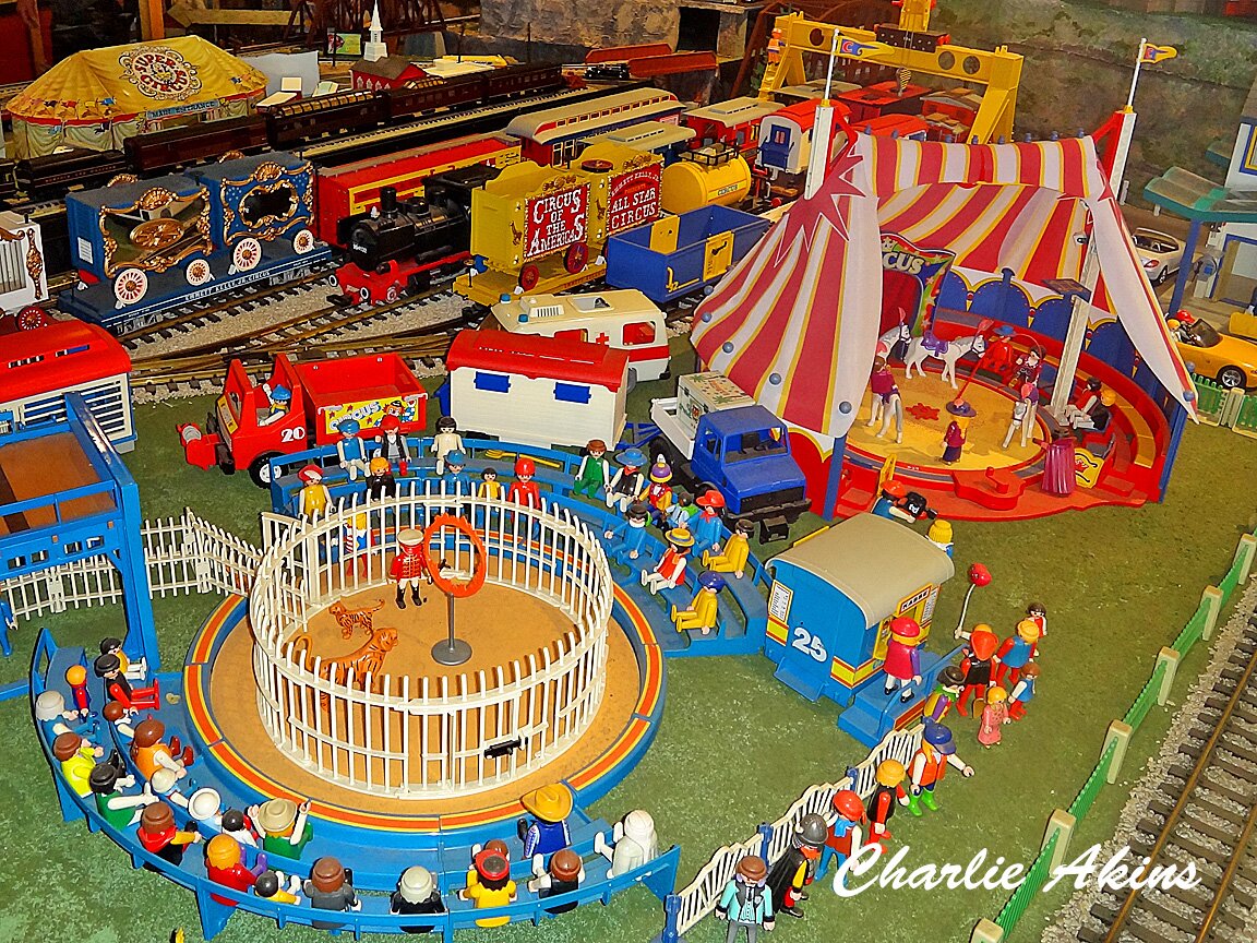 Toy town sale junction 32