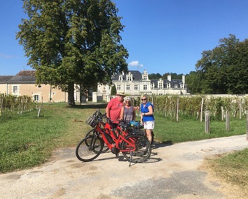 bike tours in loire