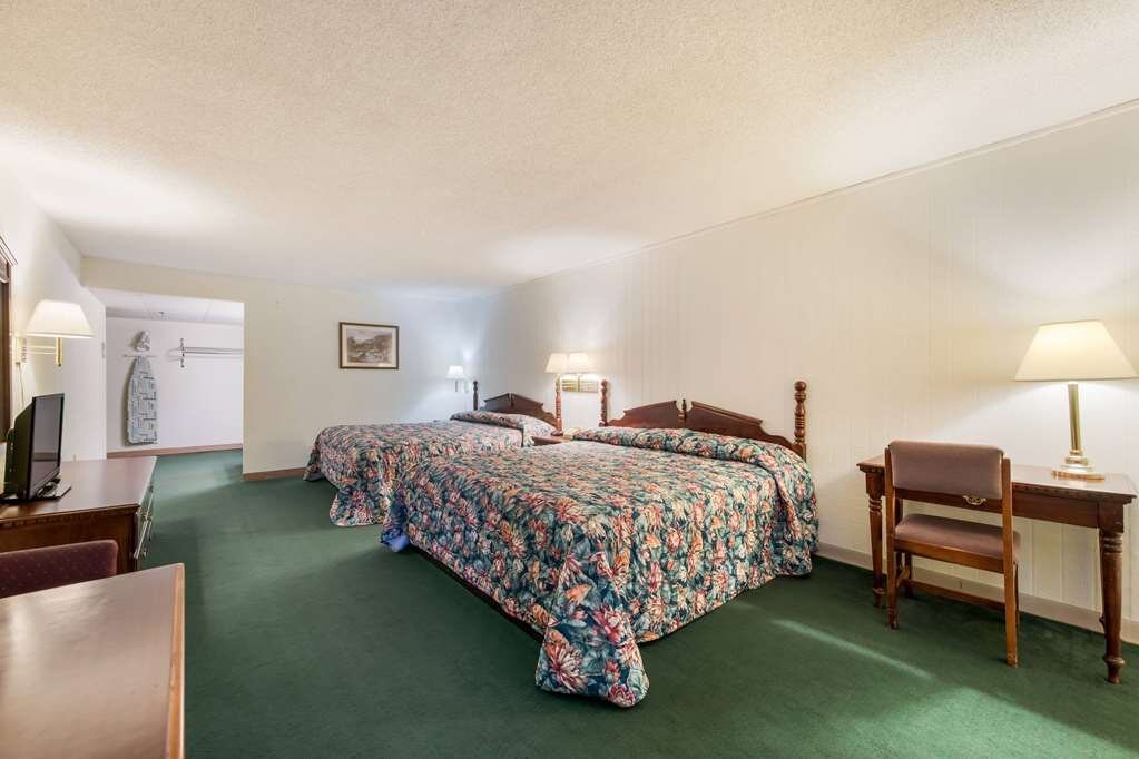 LECONTE MOTOR LODGE A RAMADA BY WYNDHAM $71 ($̶9̶0̶) - Updated 2023 ...