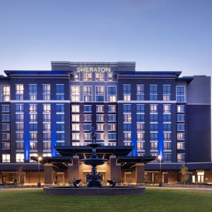 Sheraton Flowood The Refuge Hotel & Conference Center in Flowood, image may contain: Hotel, Office Building, Condo, City