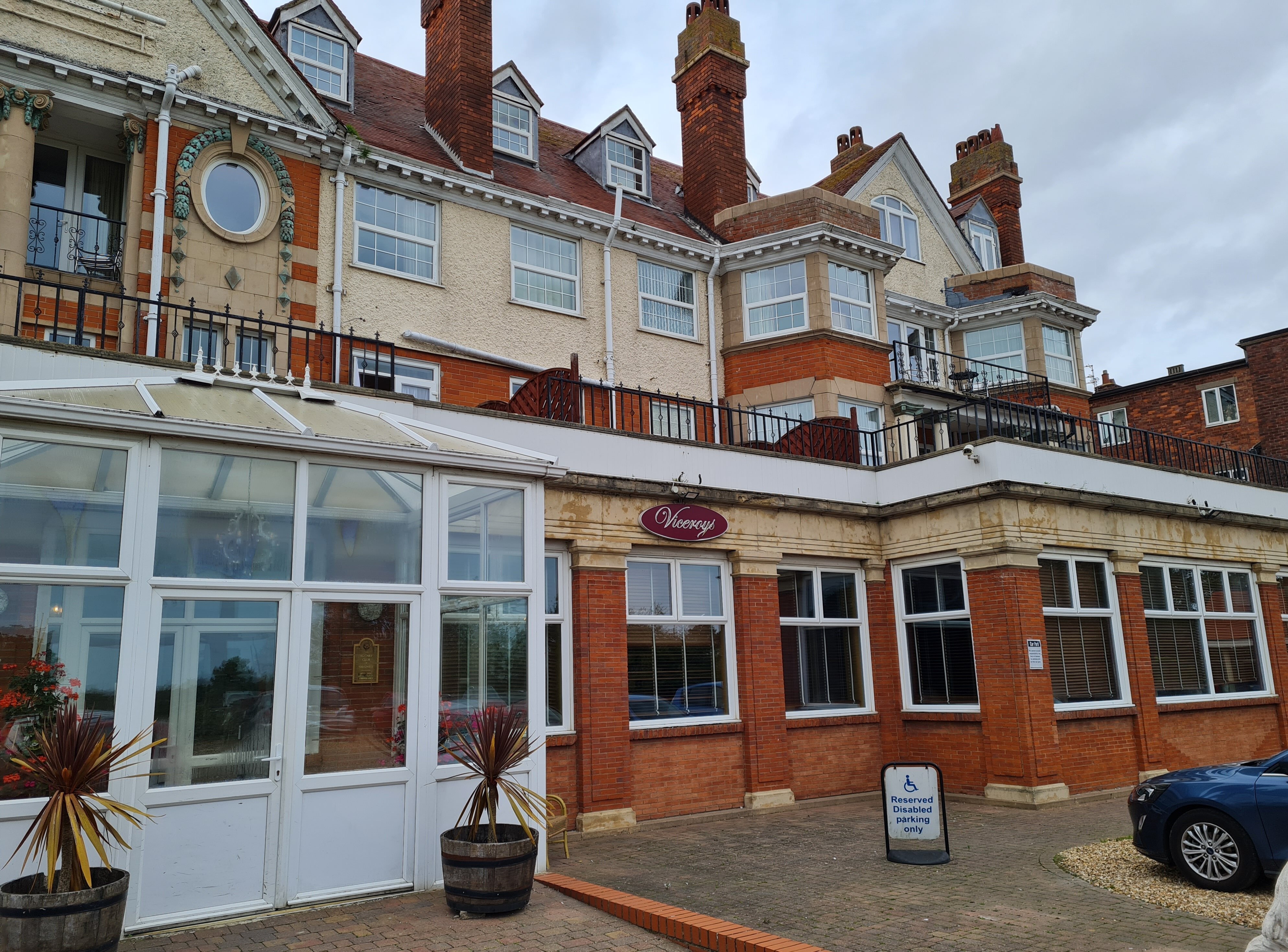 THE ROYAL HOTEL - Updated 2023 Reviews (Skegness)