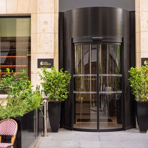 Welcome in your Parisian Home ! 