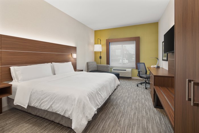 HOLIDAY INN EXPRESS & SUITES SACRAMENTO AIRPORT NATOMAS, AN IHG HOTEL ...