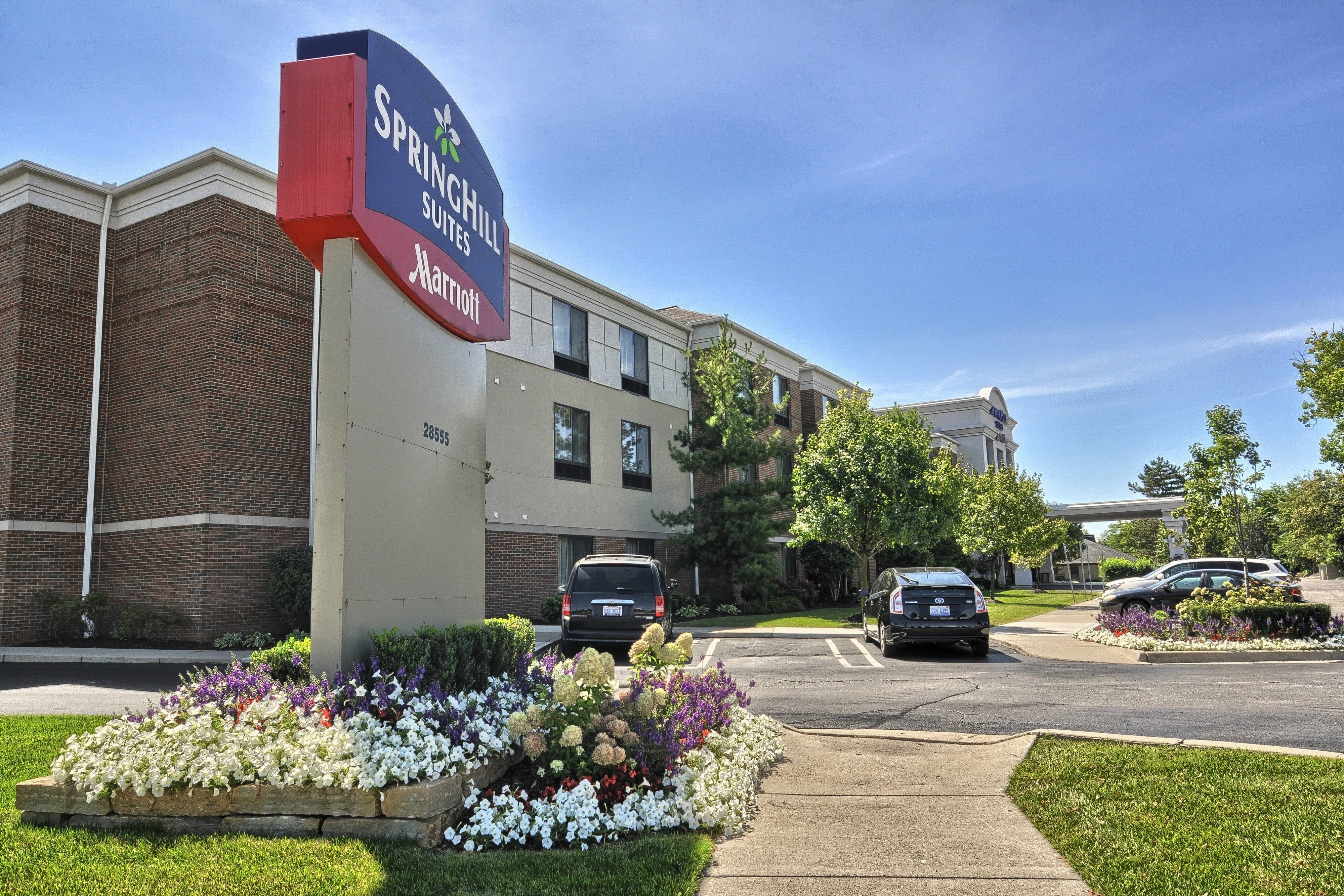 SPRINGHILL SUITES BY MARRIOTT DETROIT SOUTHFIELD 148 1 6 4