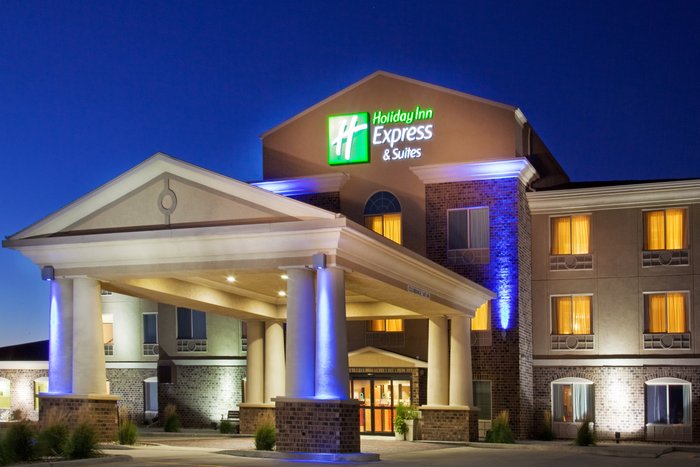 HOLIDAY INN EXPRESS & SUITES SIOUX CENTER, AN IHG HOTEL $142 ($̶1̶5̶0̶ ...