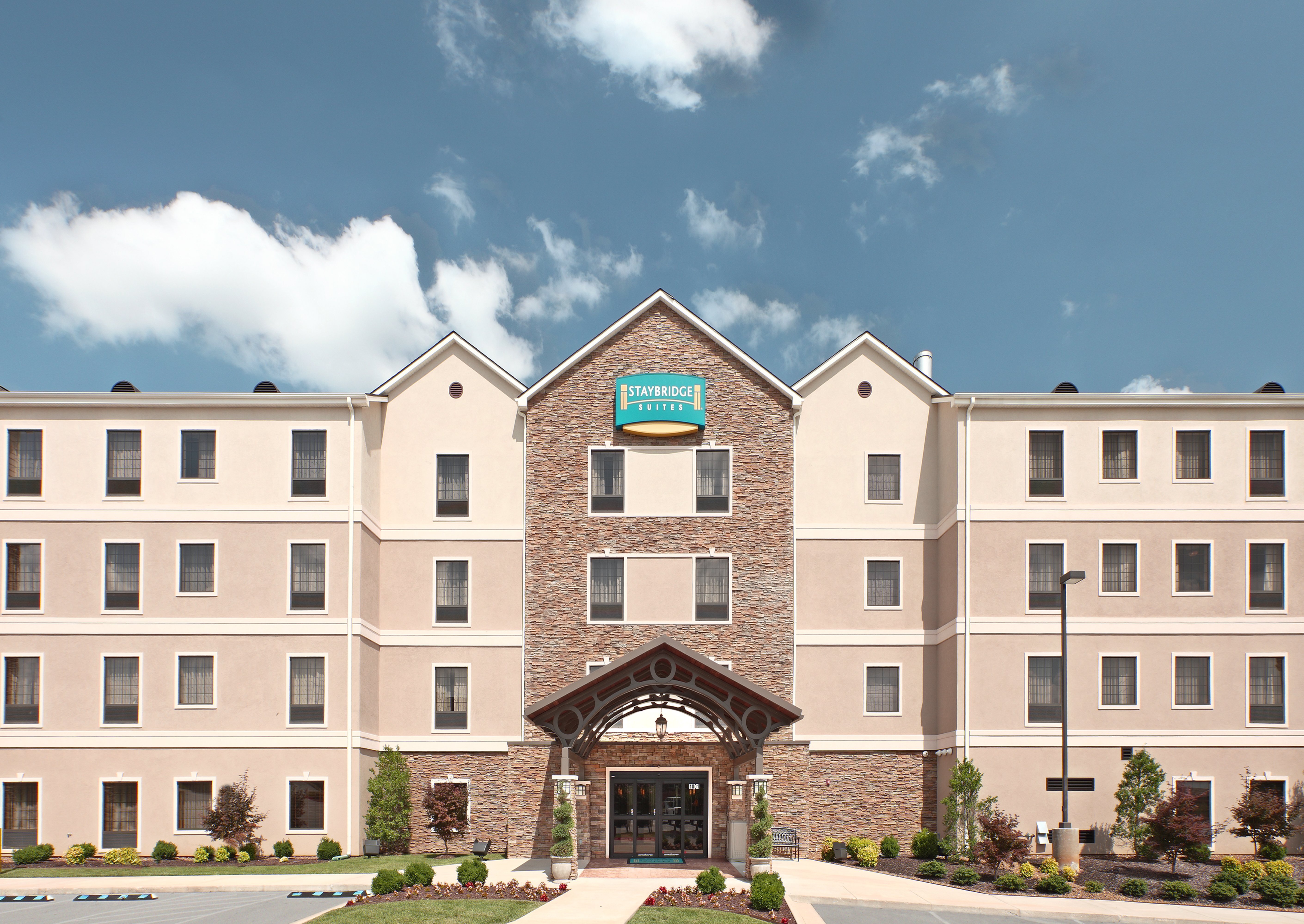 STAYBRIDGE SUITES BENTONVILLE - ROGERS - Prices & Hotel Reviews (AR)