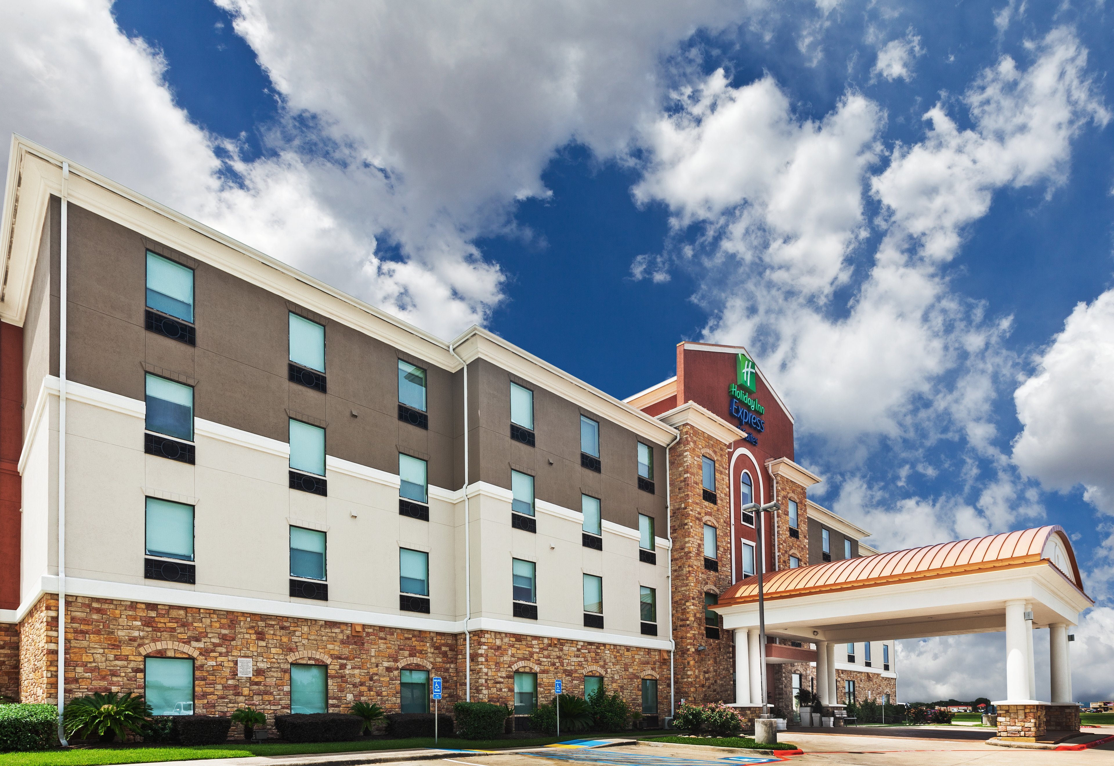 HOLIDAY INN EXPRESS SUITES PORT ARTHUR CENTRAL