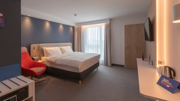 HOLIDAY INN EXPRESS KREFELD - DUSSELDORF, AN IHG HOTEL (AU$127): 2024 ...