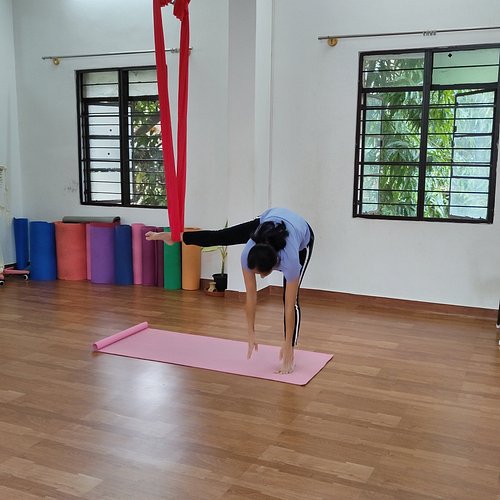 Pilates Instructor Bangalore, Yogalates Pilates Trainer Whitefield