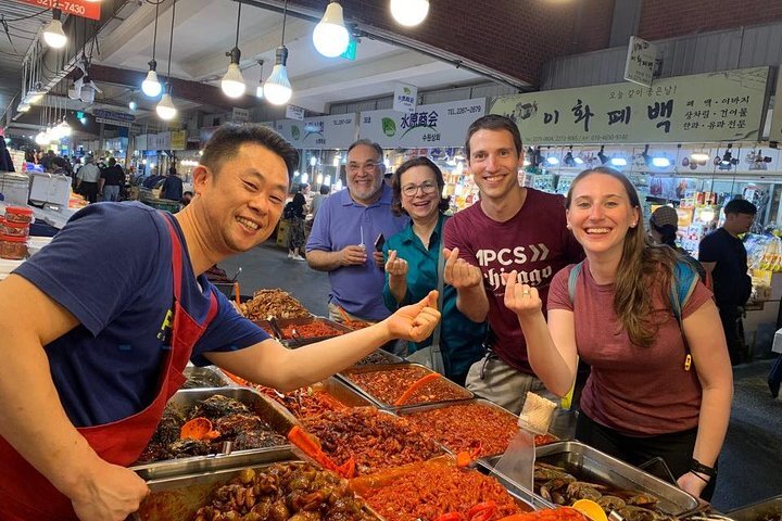 October 2023) Night Market Food Tour provided by Goodmate Travel