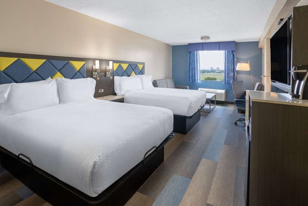 Hotel photo 46 of Days Hotel by Wyndham North Bergen /NYC Area.