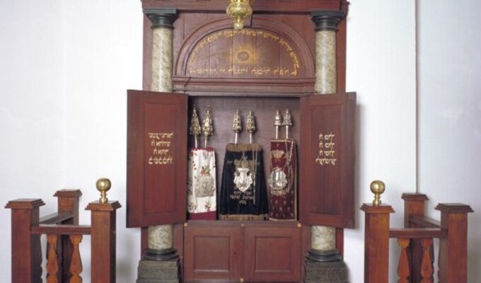 De Ark, Synagoge Enkhuizen (detail foto Joods Hist. Mus.)