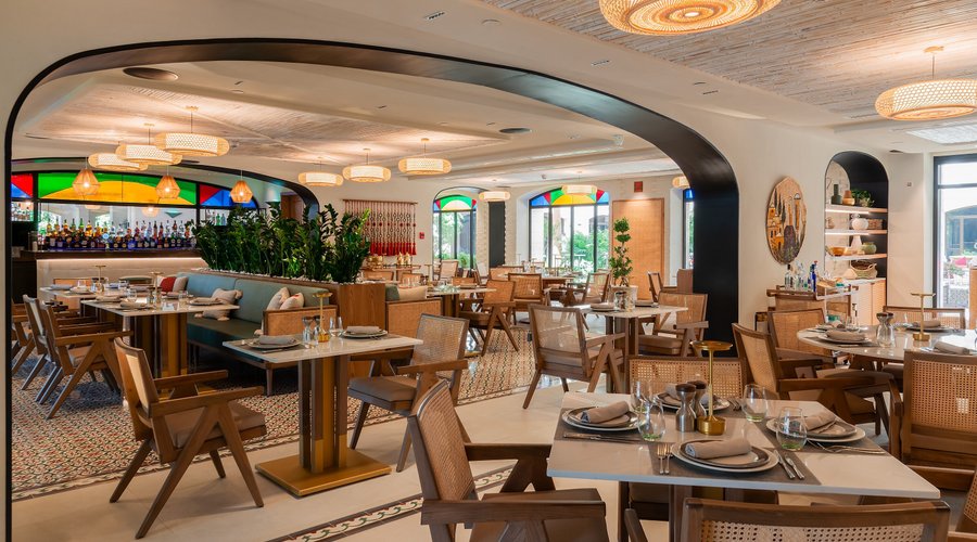 Located at the heart of Dead Sea Marriott Resort & Spa,  Oak Tree Kitchen welcomes its guests to a unique taste experience through traditional Jordanian and Arabic cuisines. Oak Tree Kitchen’s innovative menu is curated straight from the heart of our grandmothers, featuring time-honored recipes passed down for generations in a relaxed and welcoming ambiance.