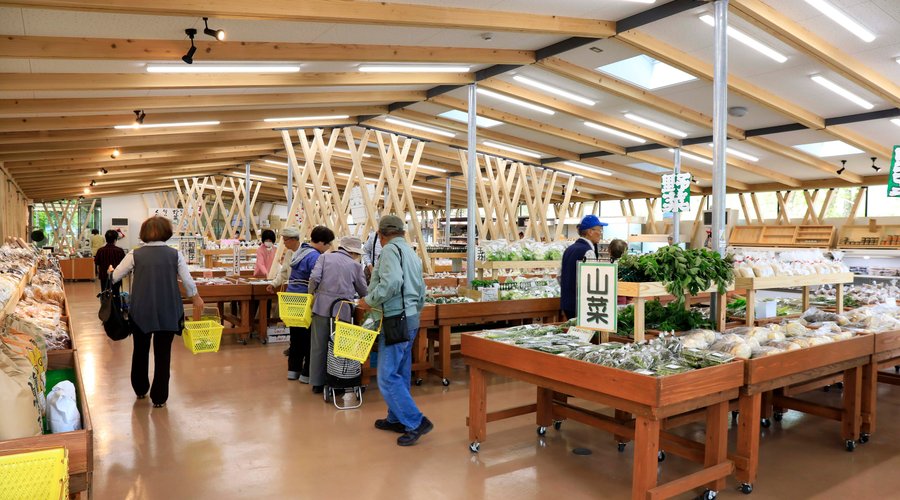 Michi-no-Eki Uchiko Fresh Park Karari - Uchiko-cho - Michi-no-Eki Uchiko Fresh Park Karari의 리뷰 - 트립어드바이저