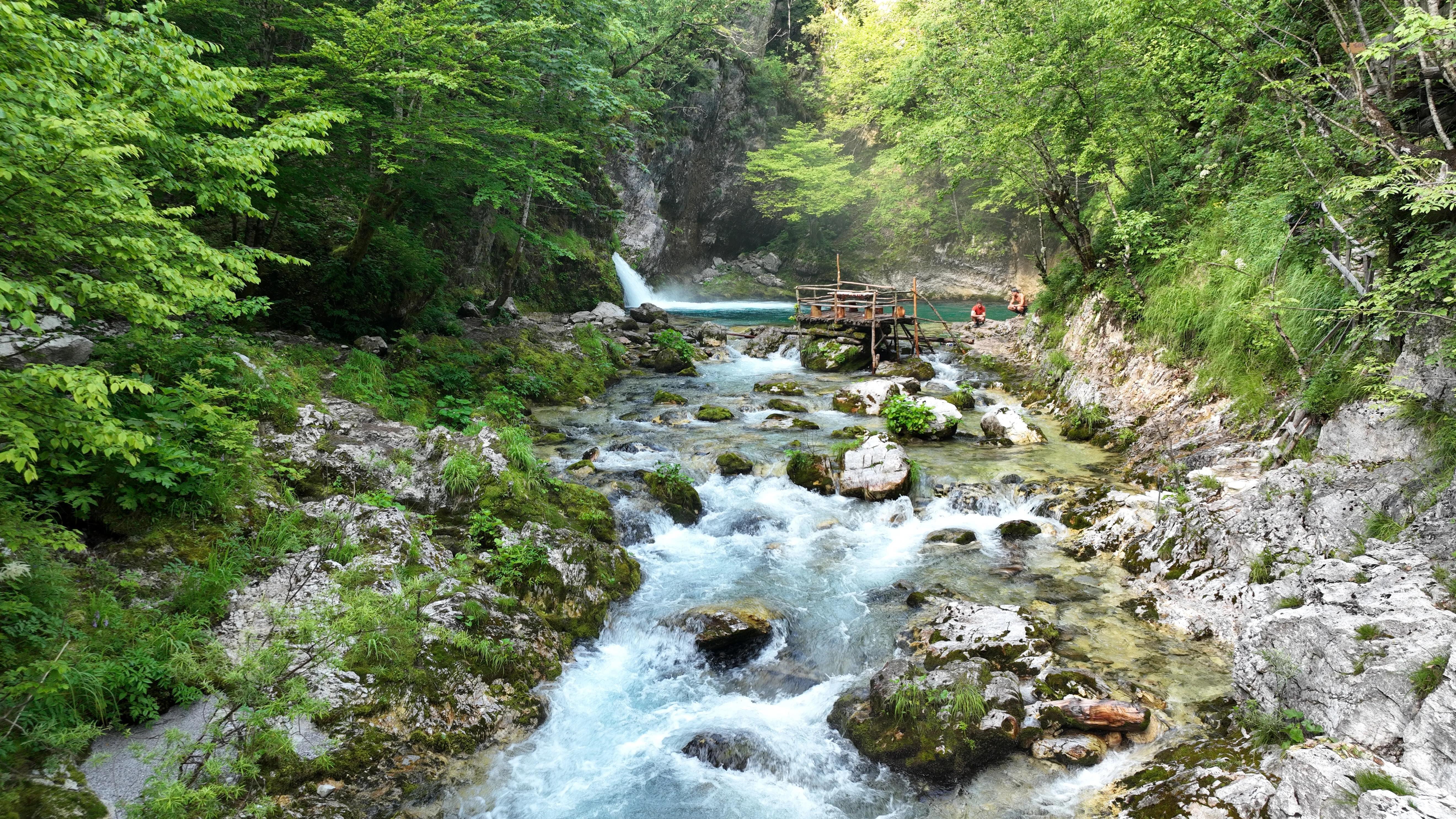 SYRI I KALTER KAPRRE - Lodge Reviews (Theth, Albania)