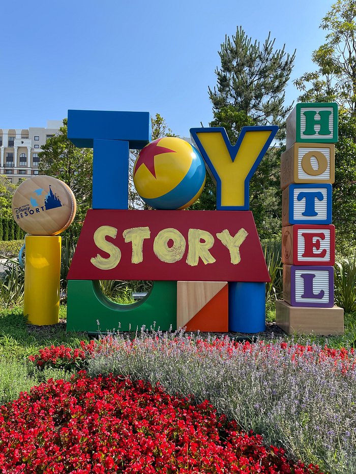 tokyo-disney-resort-toy-story-hotel-2023-prices-reviews-maihama