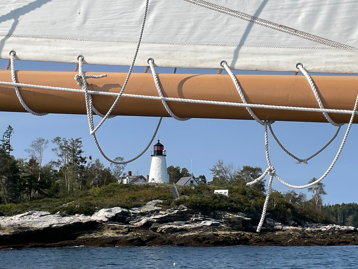 Boothbay Harbor Schooners - Schooner Eastwind & Applejack