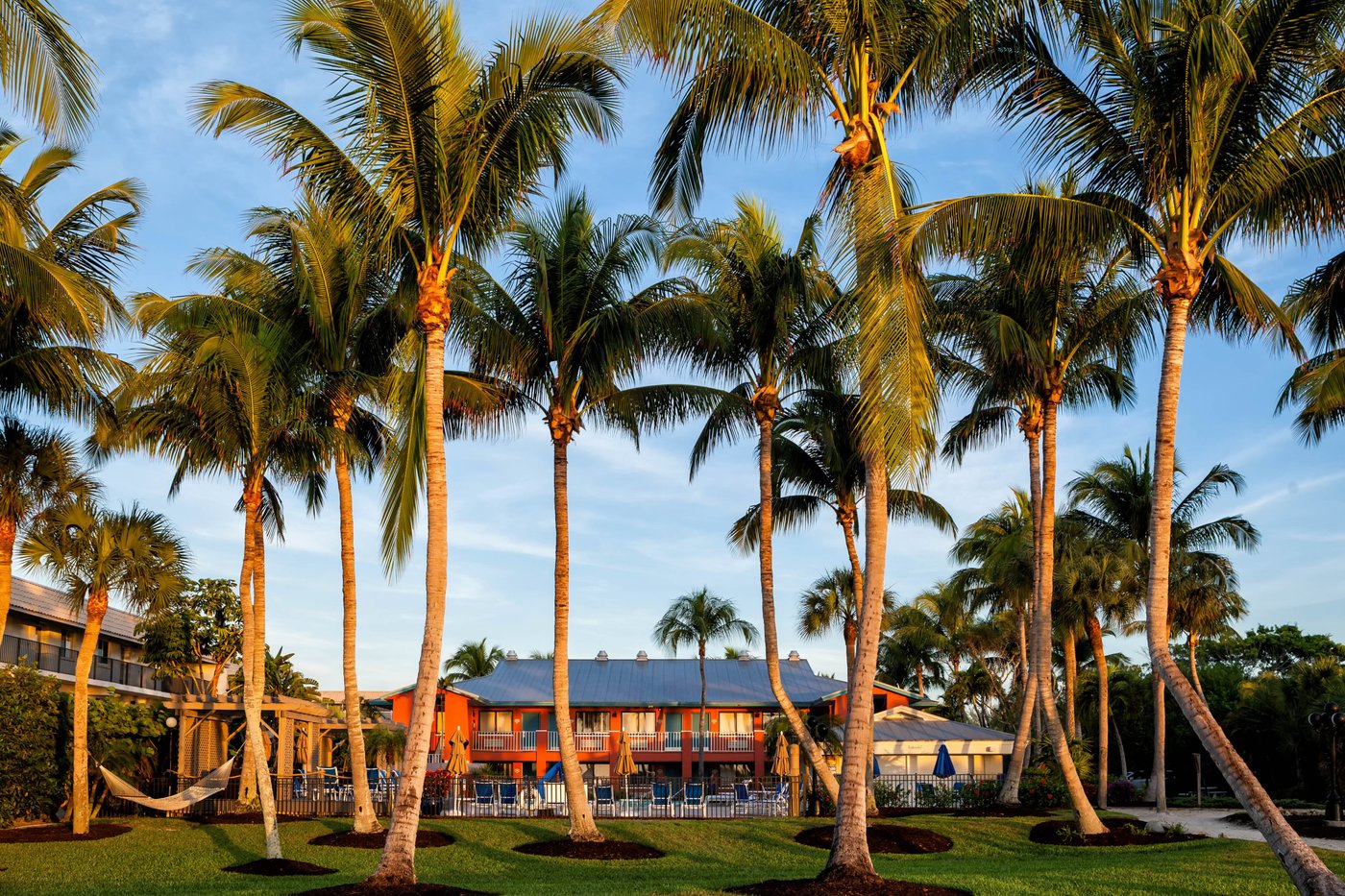 SANIBEL ISLAND BEACH RESORT - Updated 2023 Prices & Hotel Reviews (FL)