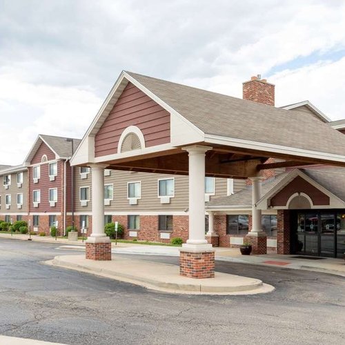 THE 10 BEST Peoria Hotel Deals (Jan 2024) - Tripadvisor