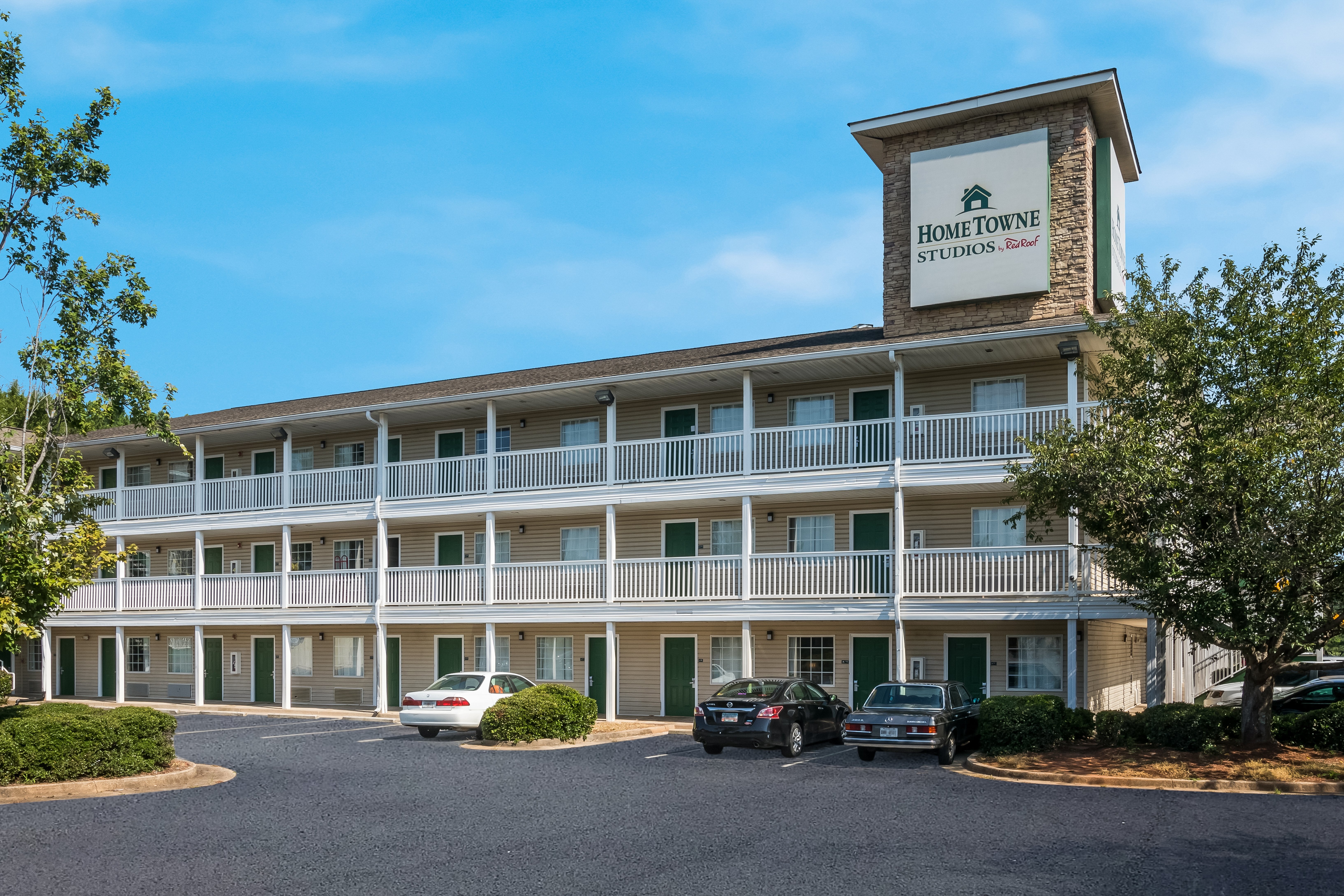 HOMETOWNE STUDIO COVINGTON GA Prices Hotel Reviews