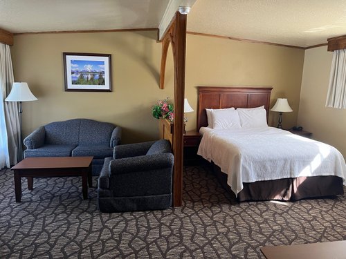 BEST WESTERN DUNMAR INN $91 ($̶1̶1̶5̶) - Updated 2023 Prices & Hotel ...