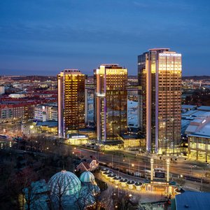 Gothia Towers mittemot Liseberg. 