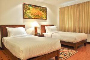Room & Suite