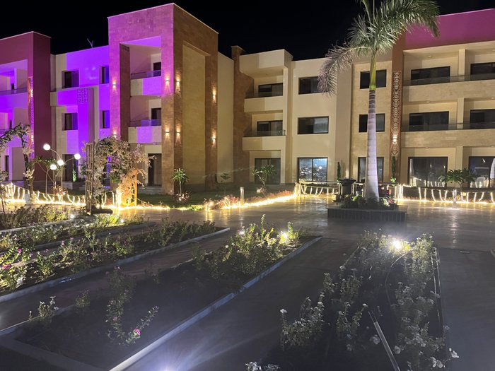 HELNAN HOTEL - PORT FOUAD (AU$97): 2023 Prices & Reviews (Port Fuad ...