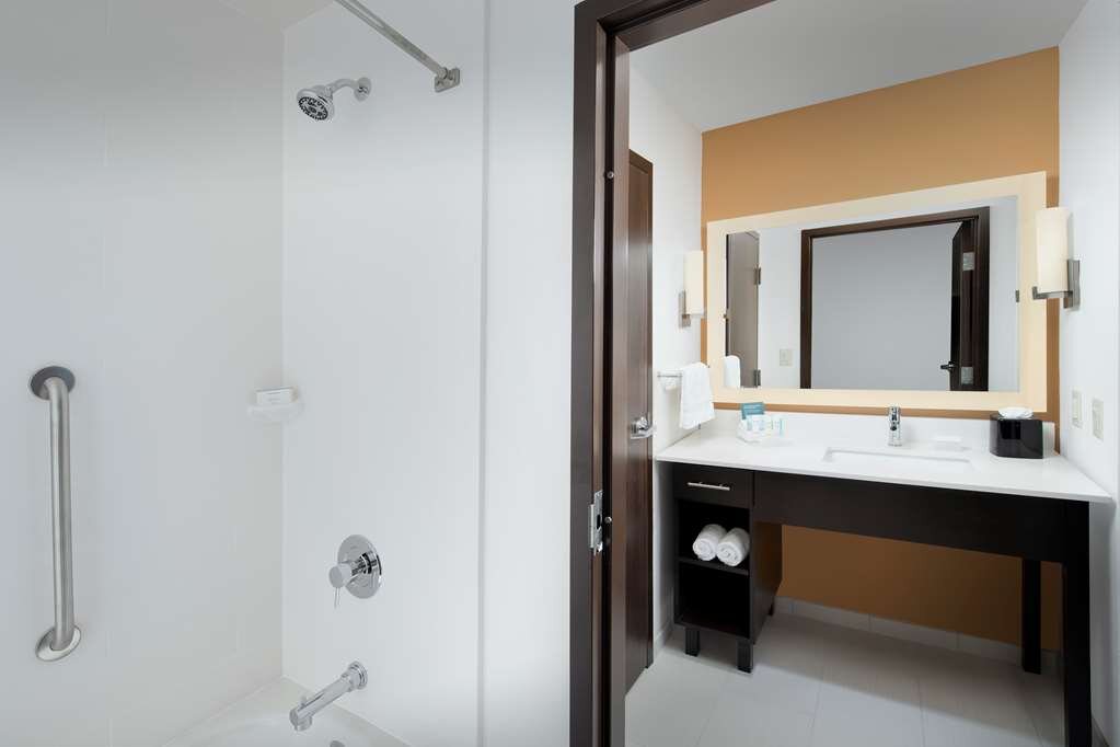Hotel photo 52 of Homewood Suites by Hilton Kansas City Speedway.