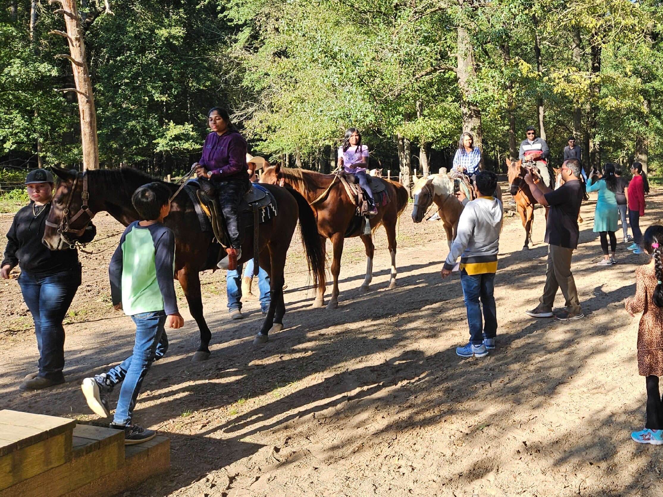 Horseback riding online broken bow