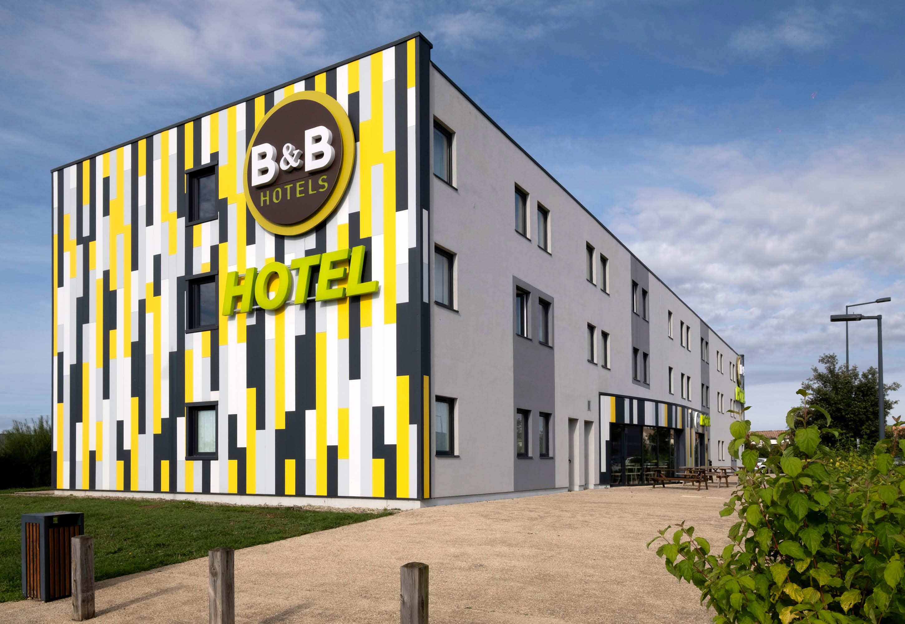 B&B HOTEL NIORT MARAIS POITEVIN : Tarifs 2024 Et 90 Avis